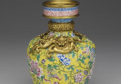 图片[2]-Painted enamel vase with dragons and peony decoration, Yongzheng reign (1723-1735), Qing dynasty.-China Archive